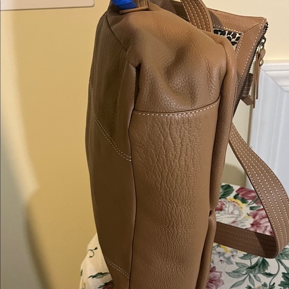 Tan Leather Satchel Bag
B Collective - Picture 6 of 6